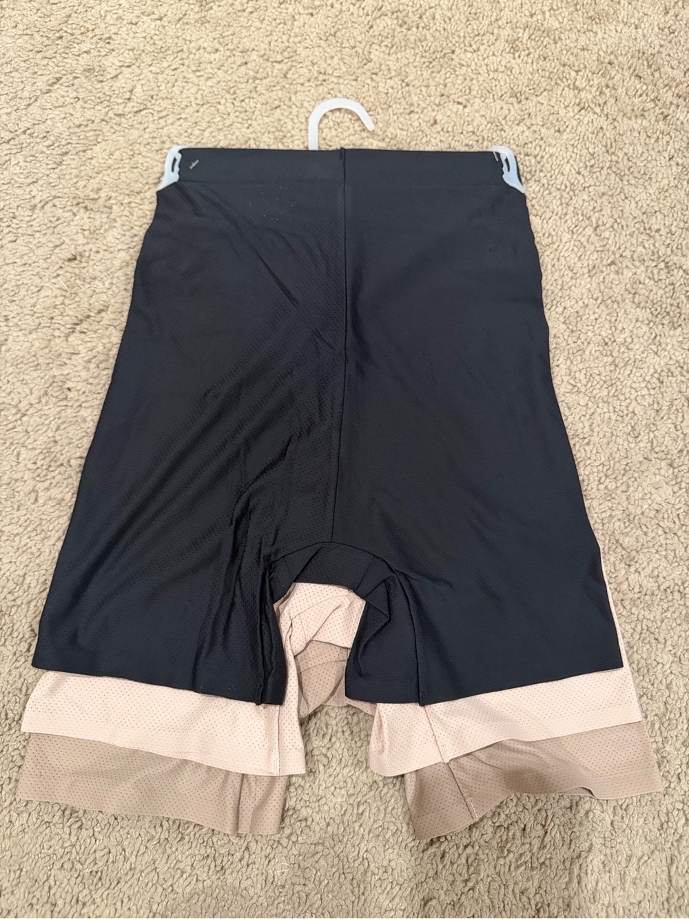 “New” Danskin Sleek Light & Breathable Shaping Shorts sizeS,M,L,XL - Picture 2 of 2